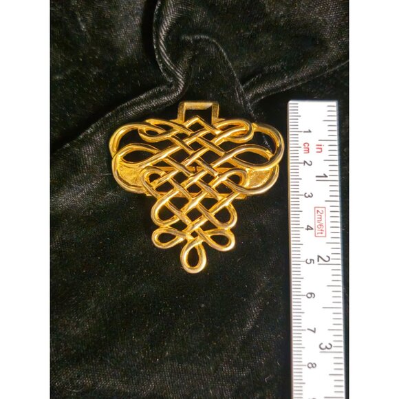 Vintage Paquette Gold Tone Celtic Knot Scarf Clip With Intricate Design - Picture 4 of 6